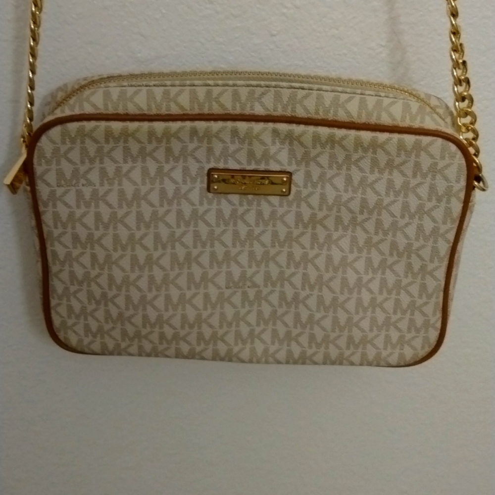Michael Kors crossbody bag